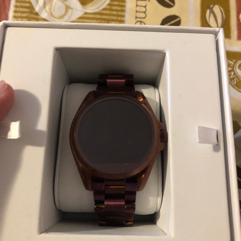Michael Kors Access Smartwatch Bradshaw 5017 Plum
